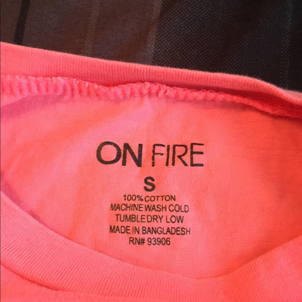 Pink Cropped Top - Picture 3 of 3